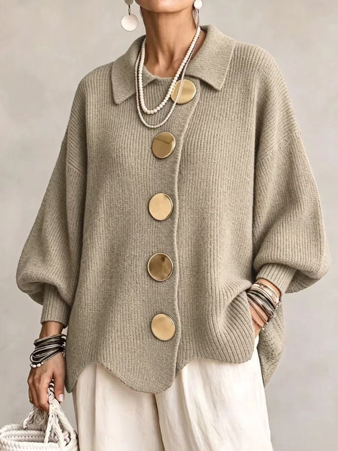 STEFANIA | CÁRDIGAN OVERSIZE CON CUELLO Y BOTONES