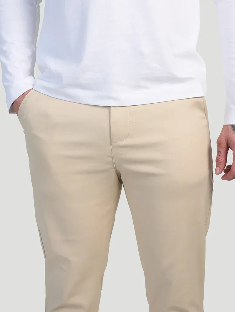 ASTINO| PANTALÓN CHINO BEIGE