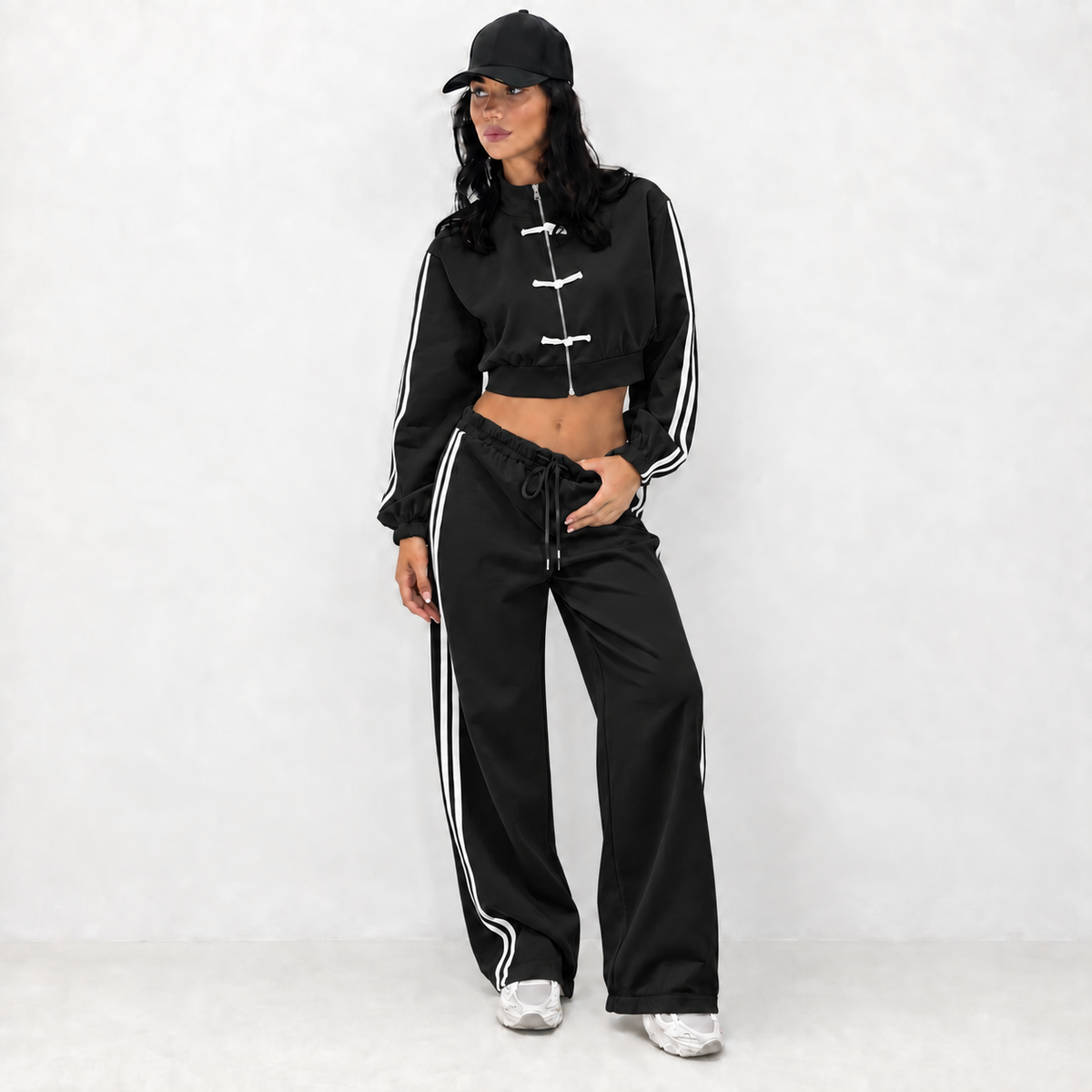 ALESSIA | CONJUNTO CASUAL DE CHAQUETA CORTA Y PANTALÓN