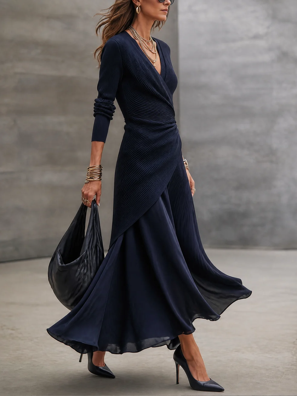LOREDANA | VESTIDO MAXI ASIMÉTRICO CON ESCOTE EN V Y PANELES DE SATÉN