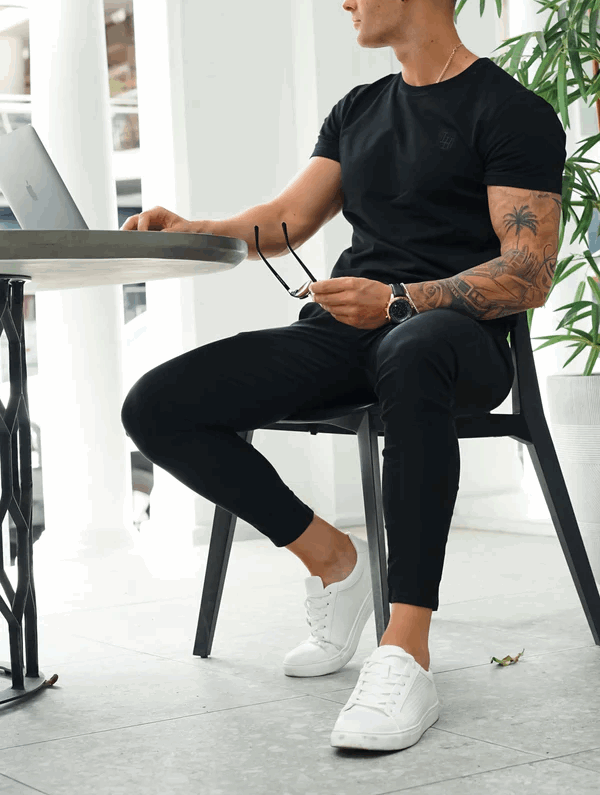 NOA| PANTALÓN ESTRECHO NEGRO