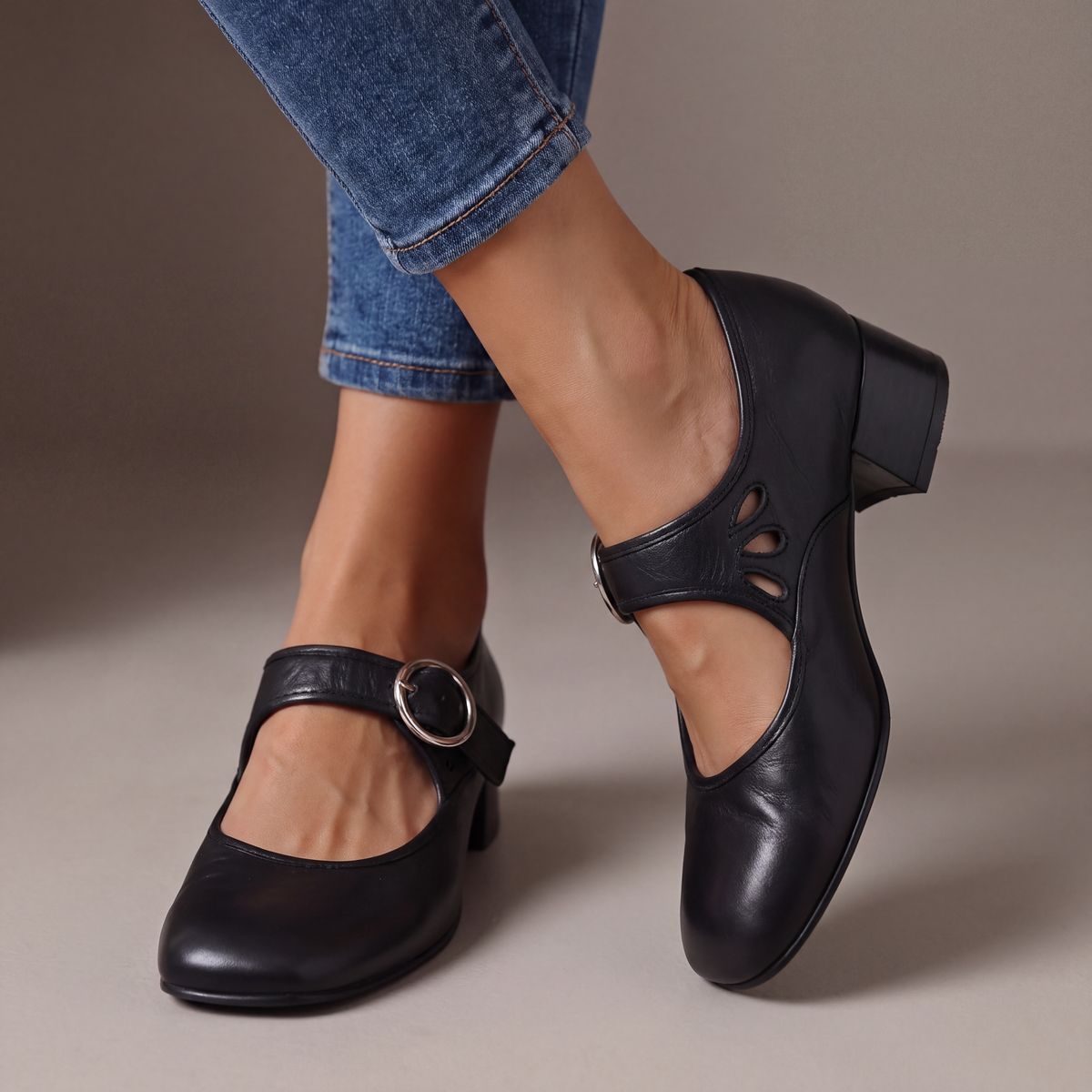 JOSEFINA | ZAPATO MARY JANE DE CUERO