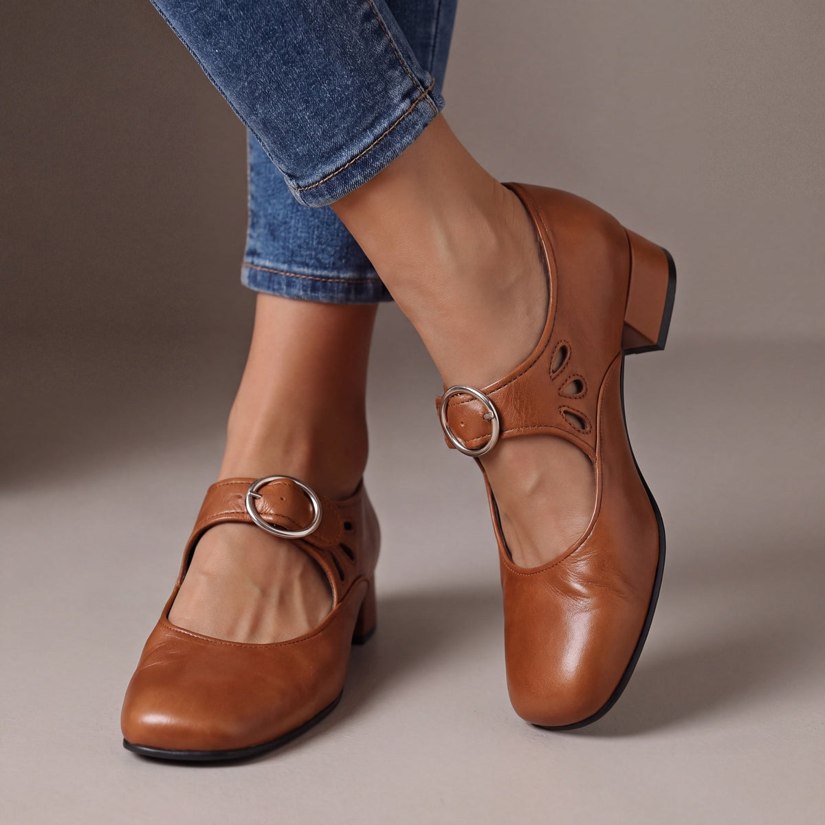JOSEFINA | ZAPATO MARY JANE DE CUERO